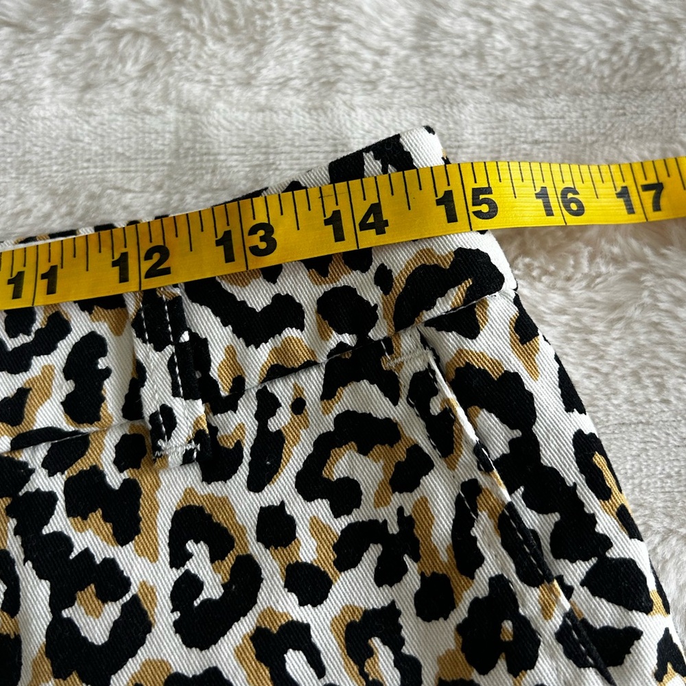Leopard Print Chino Shorts - Picture 8 of 8